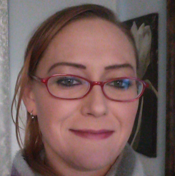 Meet your Posher, Nikki - Picture 2 of 2